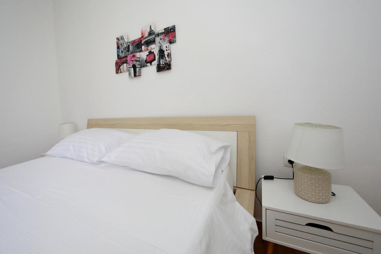 Apartment Sunny Terrace 比比涅 外观 照片