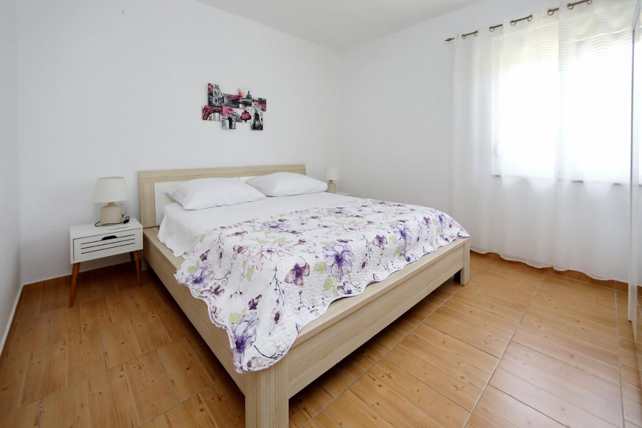 Apartment Sunny Terrace 比比涅 外观 照片