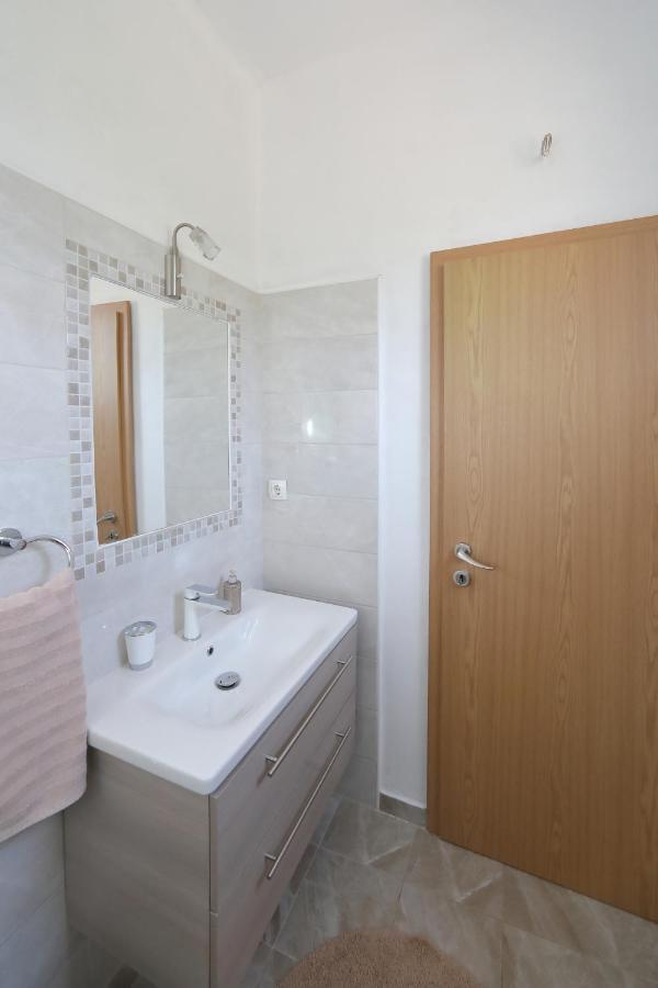 Apartment Sunny Terrace 比比涅 外观 照片
