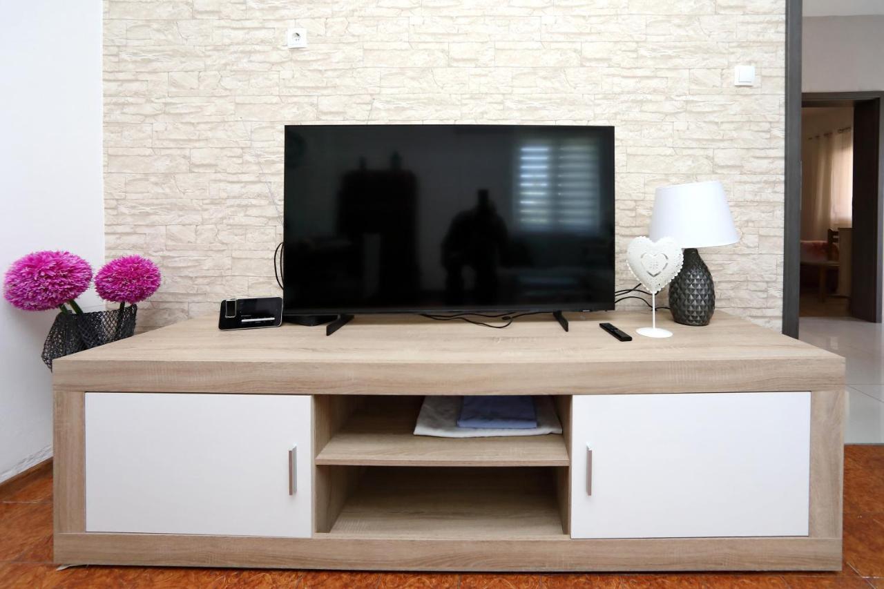Apartment Sunny Terrace 比比涅 外观 照片