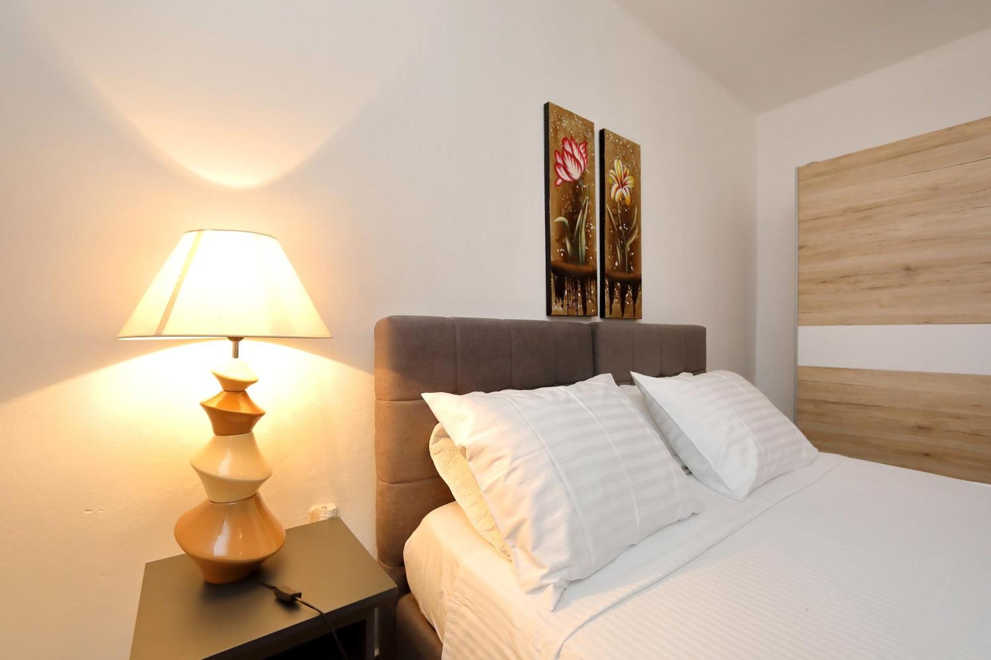 Apartment Sunny Terrace 比比涅 外观 照片